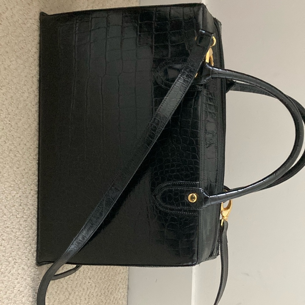 Briefcase:
Black Crocodile-Embossed Handbag/briefcase